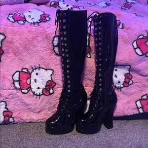 Vintage pleaser knee high lace up latex/leather boots
